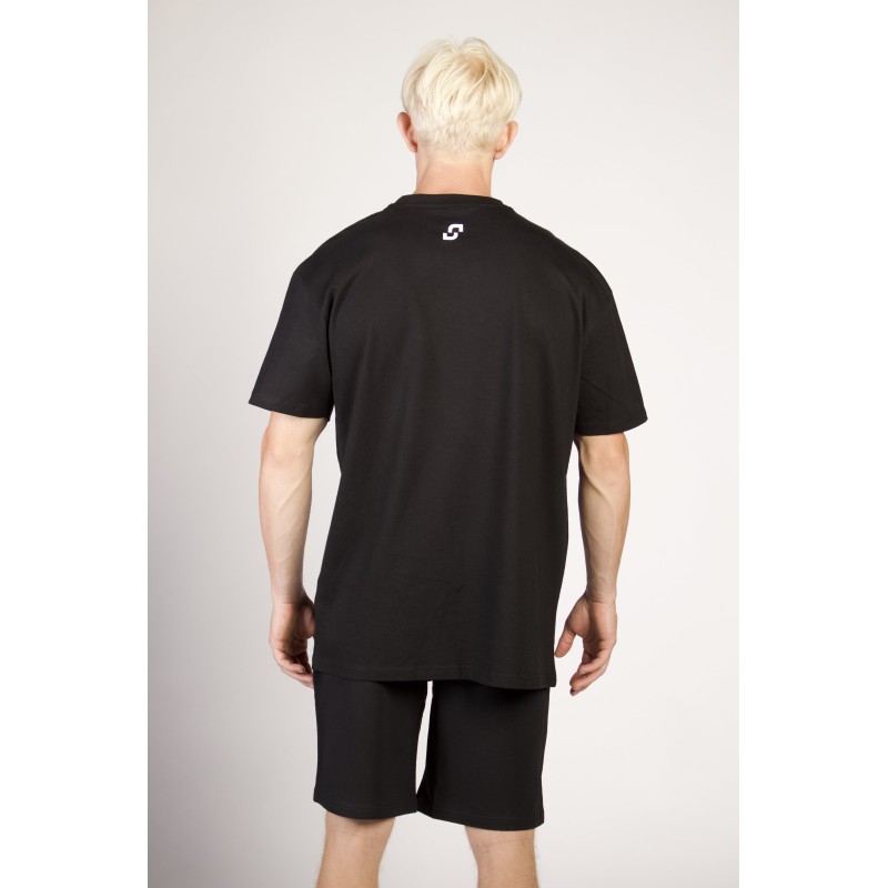 T-shirt über Größe