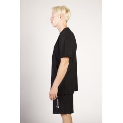 T-shirt über Größe