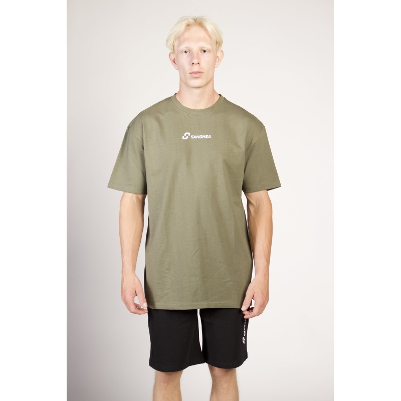 T-shirt über Größe